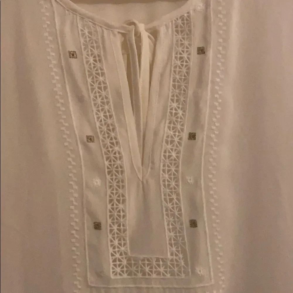 White tunic top  - Picture 3 of 4
